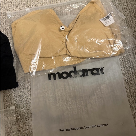 Modara Bras - Picture 5 of 5